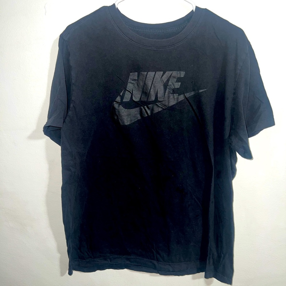 Men’s Nike T-shirt